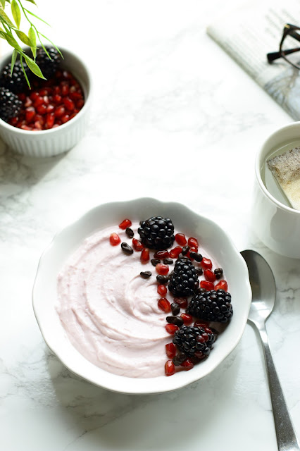 smoothie bowl by food photogrpher © Suchita Kalele