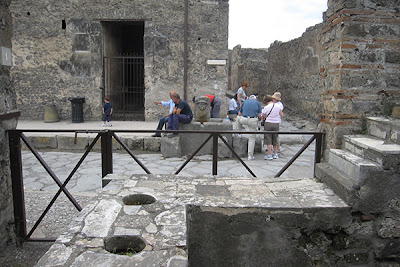 Amica: A slave's life in ancient Pompeii