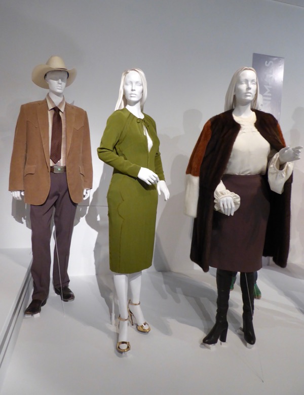 Nocturnal Animals film costumes