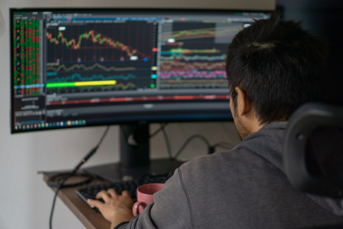 7 Tips Trading Saham untuk Pemula yang Wajib Diketahui