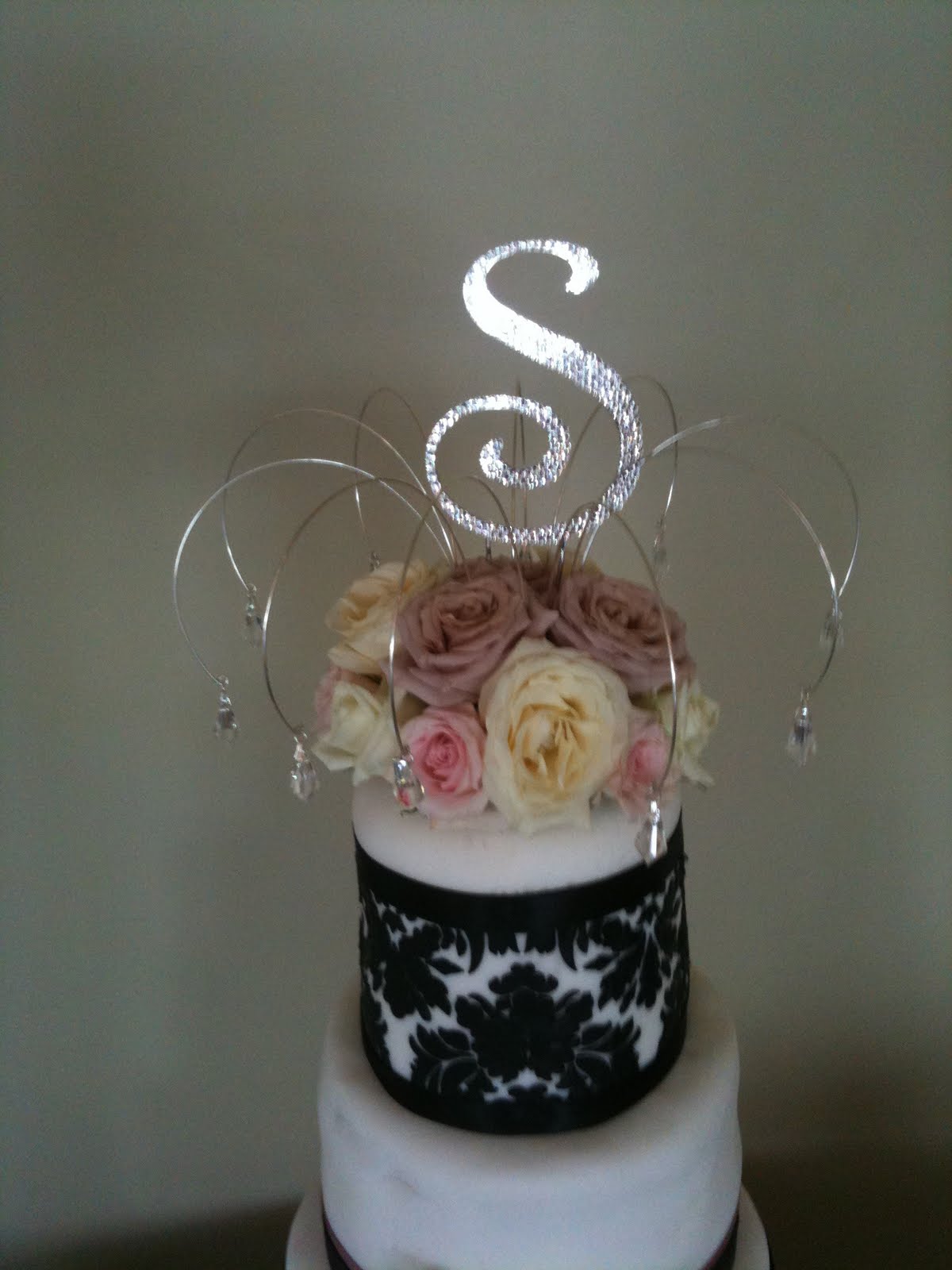 damask wedding cake