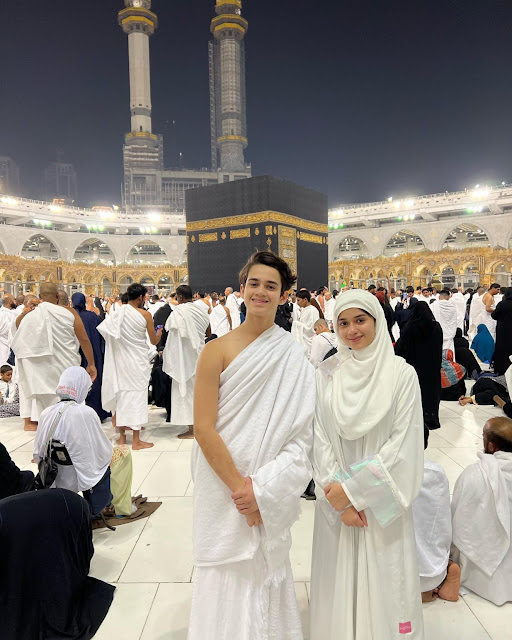 TV actress Jannat Zubair completed her first Umrah, shared wonderful photos from Mecca with brother Ayan