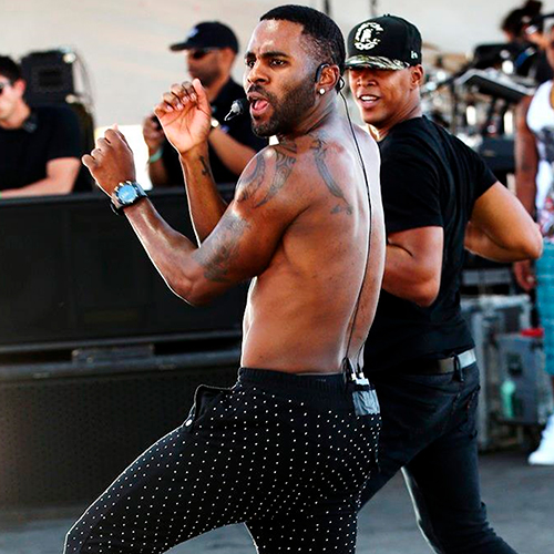 Foto do Jason Derulo dançando sem camisa