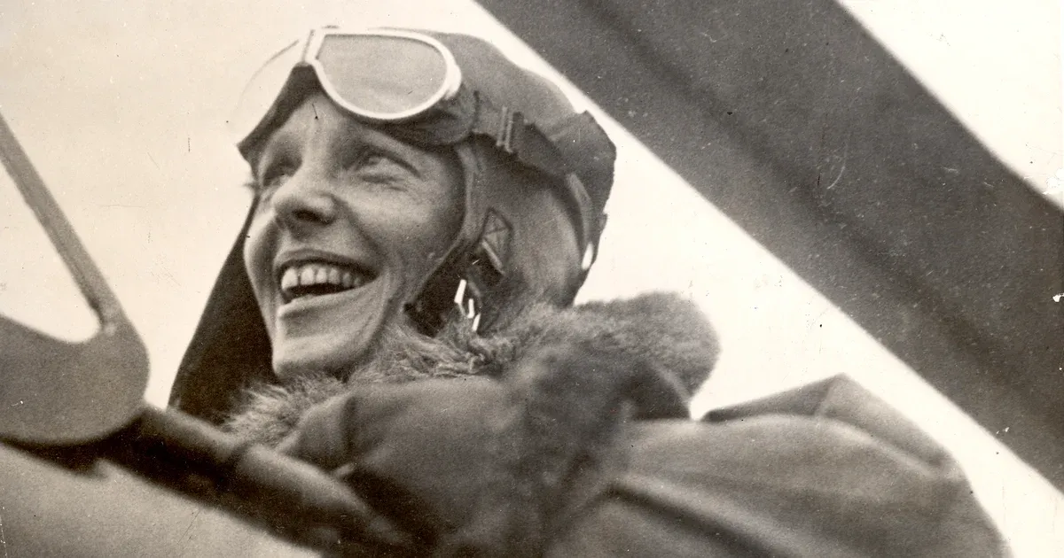 Misteri Hilangnya Amelia Earhart