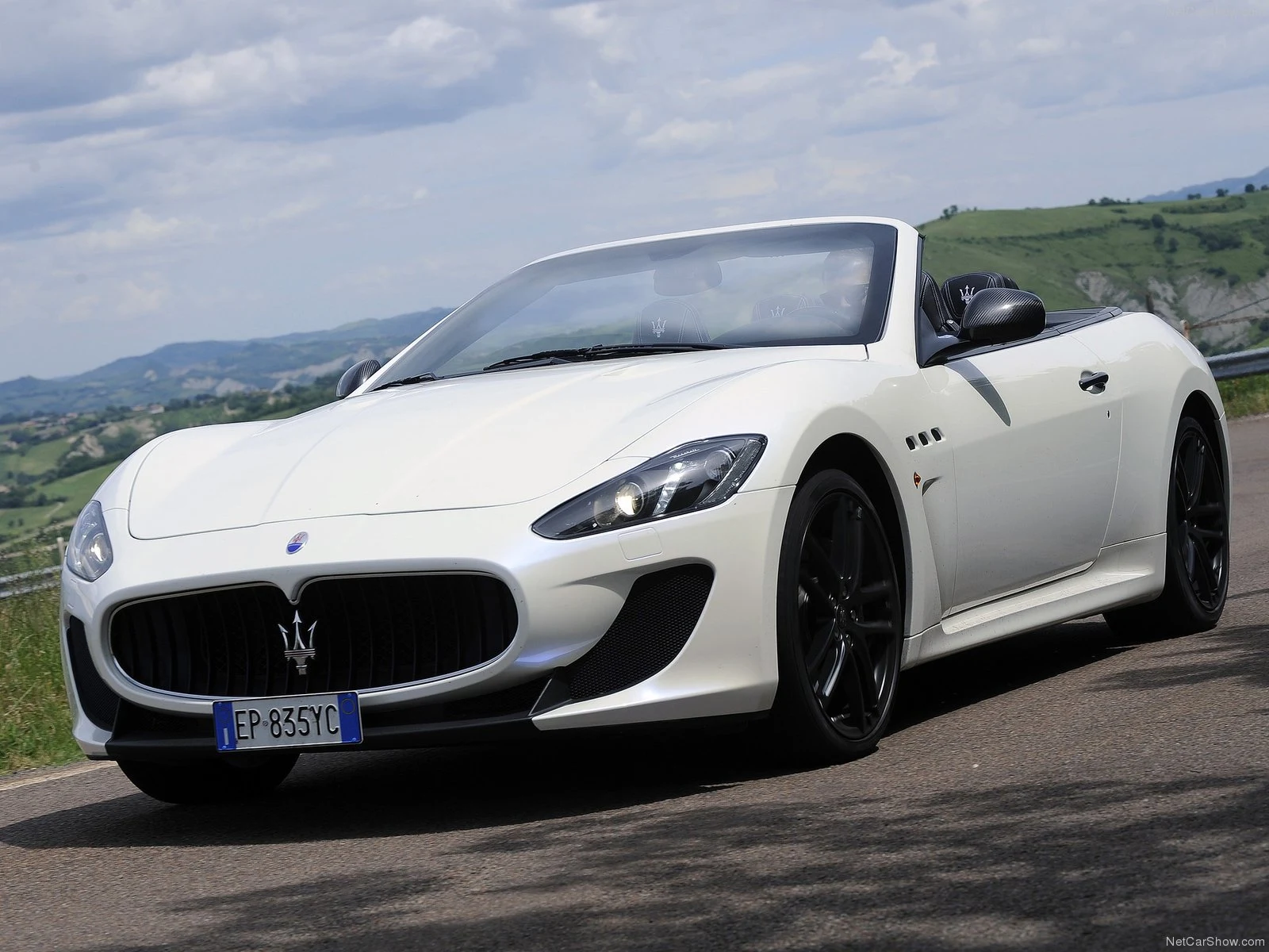 Hình ảnh siêu xe Maserati GranCabrio MC 2013 & nội ngoại thất