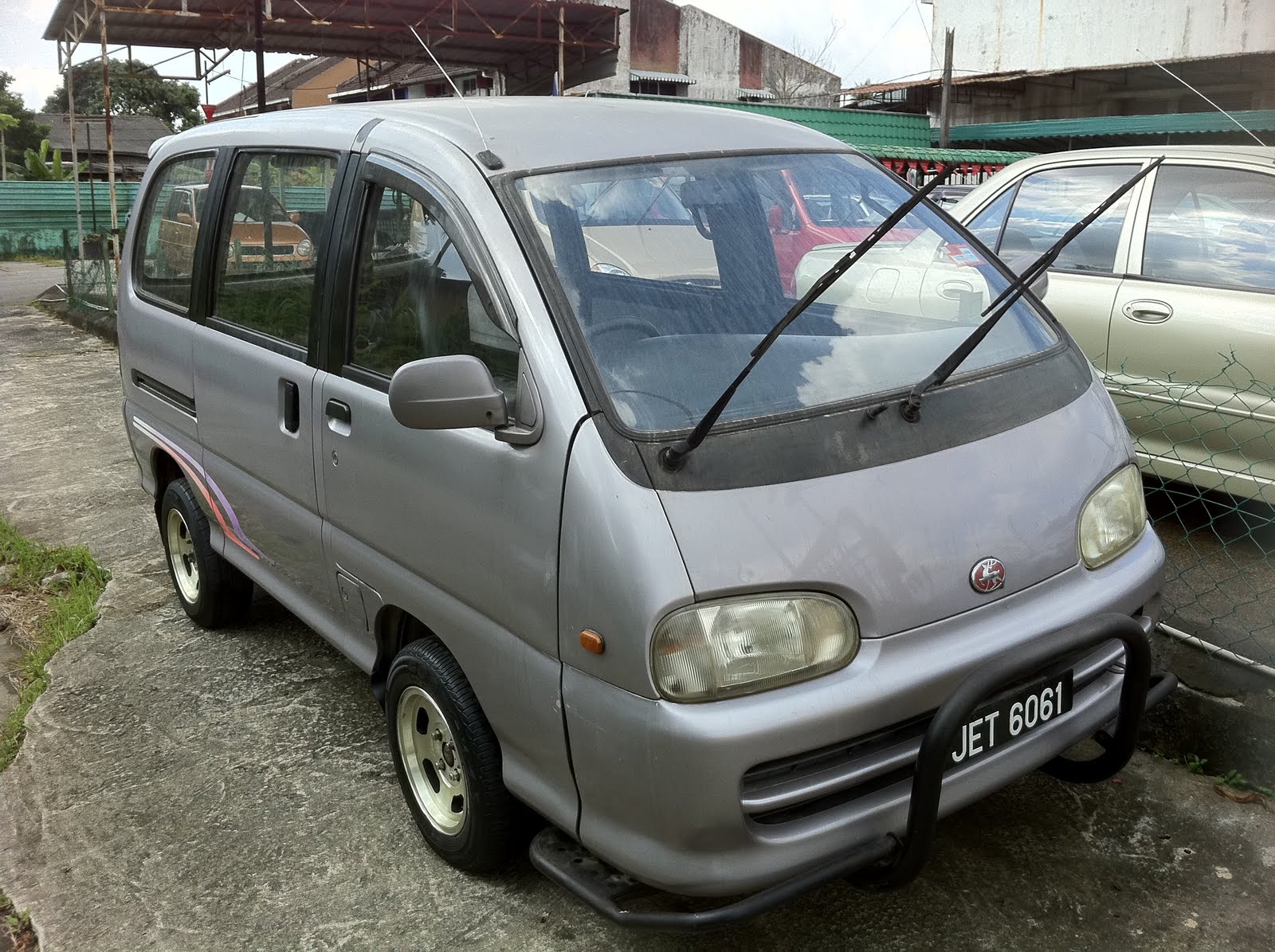 Perodua Rusa Window - Ke Surakarta