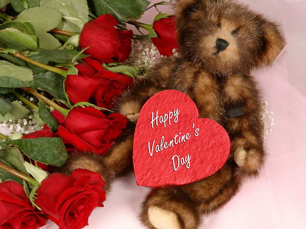 Crvene ruže, medo i čestitka Happy Valentine's Day