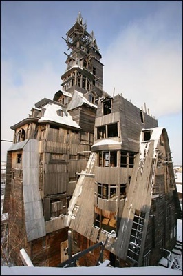 Strange weird, crazy and creative houses ever Seen