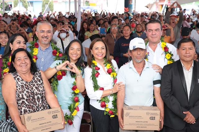 En La Resurrección, SEDIF y Bienestar fortalecen alimentación y educación de familias poblanas