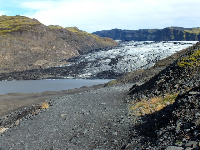 camino 221 hasta un glaciar Islandia