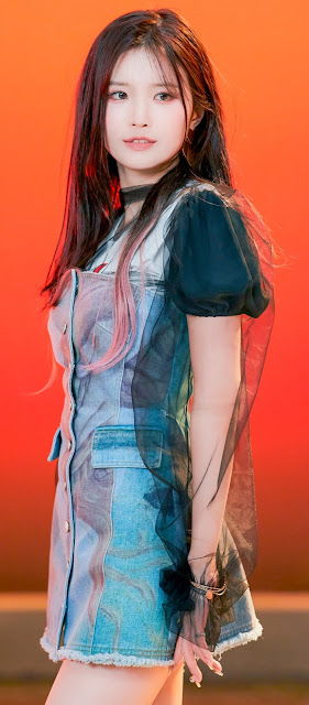 Song Hayoung (송하영) is the Vice-Captain, Lead Vocalist, and Lead Dancer of Pledis Entertainment's Girl Group Fromis 9. Hayoung used to compete in Hip Hop Dance Competitions before making her debut. Hayoung then debuted and competed in "Idol School," finishing second and winning a position in the group Fromis 9.