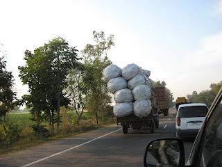 krovinys sunkvezimis agra delis indija