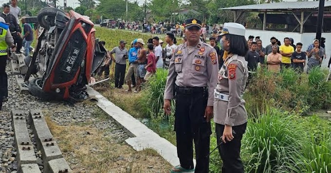 Mobil Bawa Balita-Bocah SD Tertabrak KA Barang di Tebing Tinggi, Terseret Hingga 200 Meter