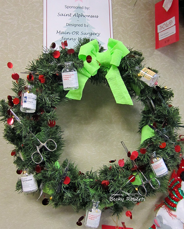 Creative Ideas For Christmas Decorations By A Hospital's Medical Staff - Hospital Decor