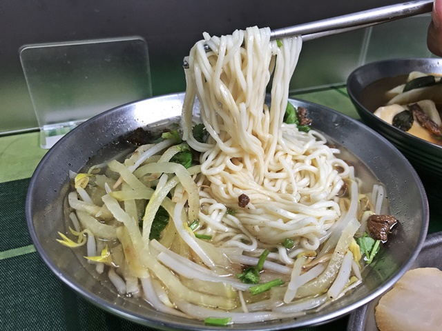 伊通素食~台北市中山區素食、捷運松江南京站、四平公園、建國市場素食