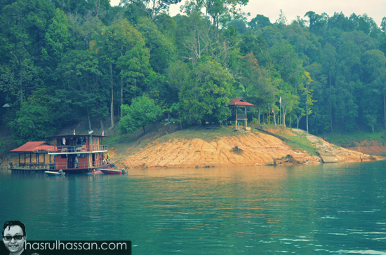 Rumah bot Tasik Kenyir