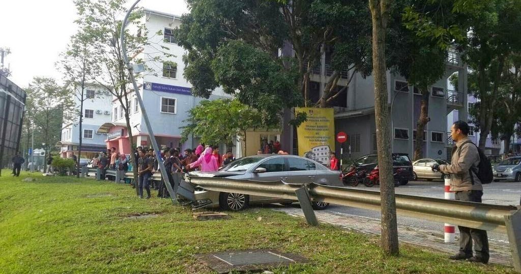 TERKINI! Pelajar UiTM Shah Alam Maut Dilanggar Kereta 