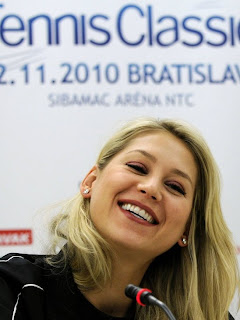 Anna Kournikova Biography hairstyles photo gallery