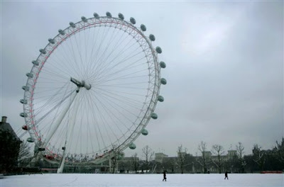 Snowfall in London Photo Gallery