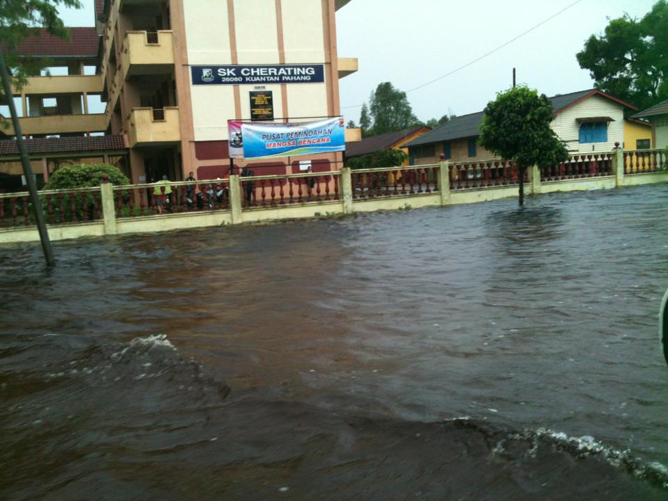 Gambar terkini banjir teruk di Kuantan (25 Disember 2012 