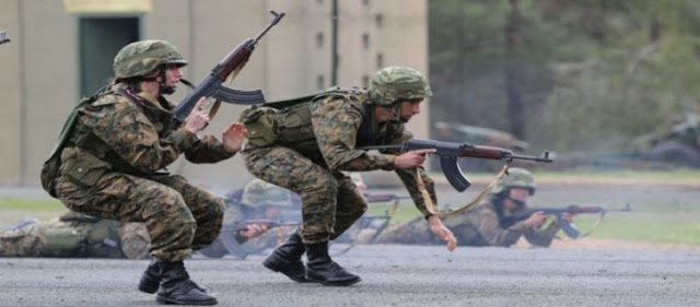 Από τούδε και εις το εξής ενόπλως…