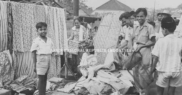 sejarah-tradisi-membeli-baju-tiap-lebaran