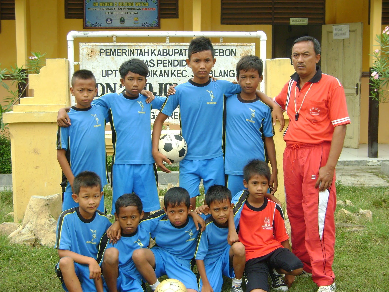 CORETAN PARA MALAIKAT KECILKU ^_^: KEJUARAAN FUTSAL SD 