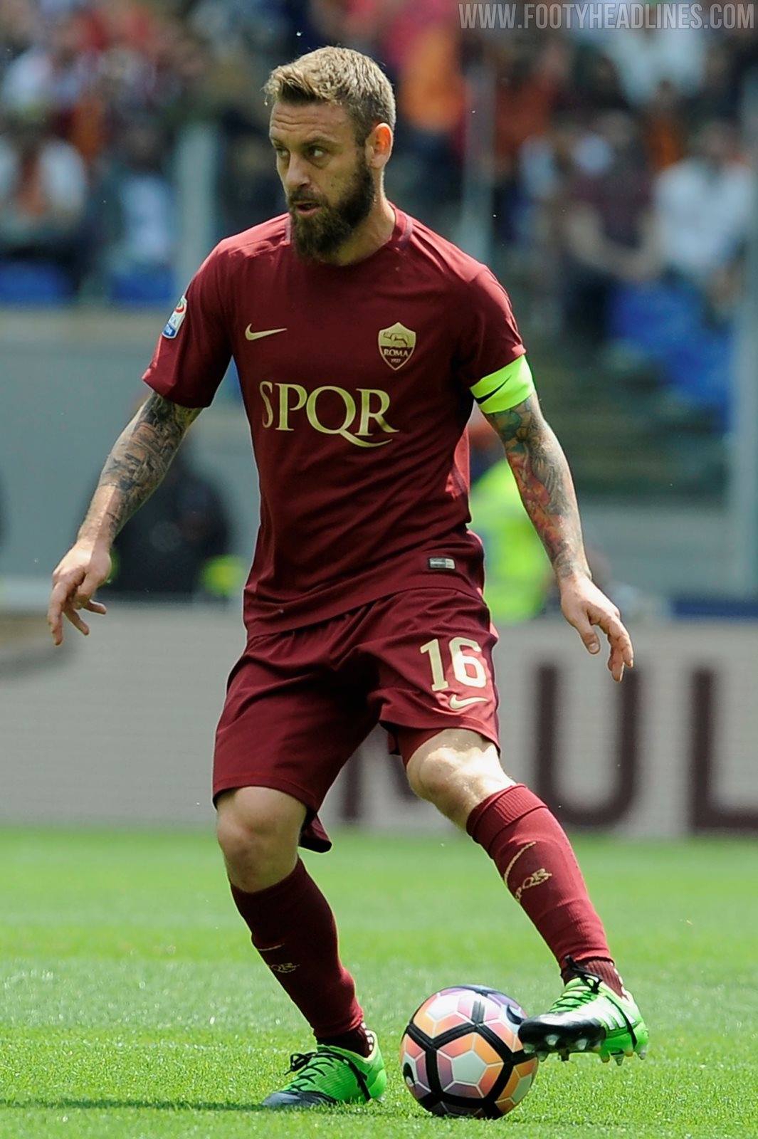 Bestätigt: AS Roma bringt SPQR auf Trikots zurück - Nur Fussball