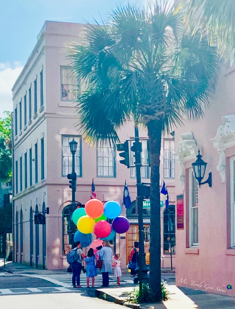 There's something interesting to see on almost every street corner in Charleston, SC | Ms. Toody Goo Shoes