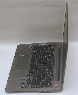 Samsung NP530U3C-AO31D - Core i3 - SLIM