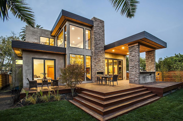 Modern backyard terrace of Contemporary Style Home in Burlingame