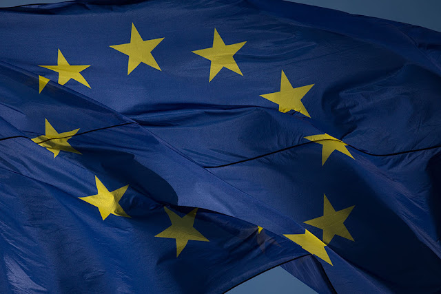 ES Taryba Užsienio ministrams Liuksemburge lygio pirmadienį, nuspręsti pratęsti ekonomines sankcijas prieš Rusiją be diskusijų, remiantis platinamas Briuselyje penktadienį, medžiagų, skirtų Tarybos posėdyje.