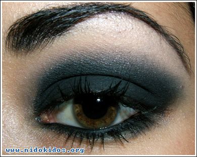 dark smokey eye makeup. Ideally we want her eye make