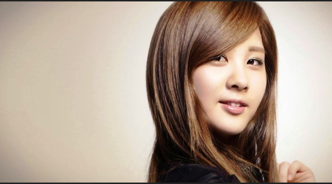 Model Rambut  Panjang  Lurus  Untuk Wajah Bulat Agar Terlihat 