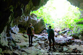 Hiking tour in Manokwari hill forest with two British and New Zealander girls.