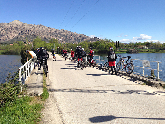 Unas fotos de nuestra ruta de Madrid a Segovia - Abril 2013