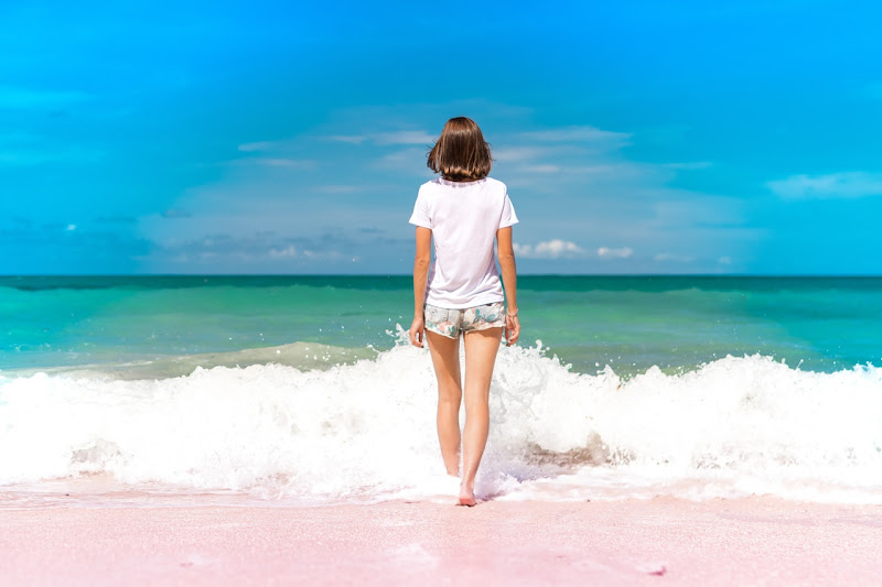Quiet beaches are places sought by those who want to rest Quiet beaches are places sought by those who want to rest