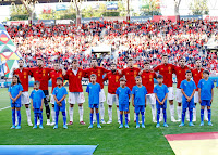 SELECCIÓN DE ESPAÑA. Temporada 2021-22. Sergio Busquets, Unai Simón, Azpilicueta, Diego Llorente, Morata, Jordi Alba, Marcos Llorente, Gavi, Pau Torres, Ferran Torres y Sarabia. El equipo español formado para escuchar el himno. SELECCIÓN DE SUIZA 0 SELECCIÓN DE ESPAÑA 1 Jueves 09/06/2022, 20:45 horas. Liga de Naciones de la UEFA, fase de clasificación, Grupo A2, jornada 3. Lancy, Ginebra, Suiza, Stade de Genève: 25.875 espectadores. GOLES: 0-1: 13’, Pablo Sarabia.