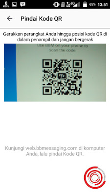 Lalu scan kode QR di web BBM Desktop dengan kamera di menu BBM Desktop yang telah kalian buka tadi