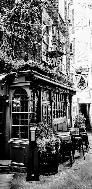 Ye Olde Mitre exterior