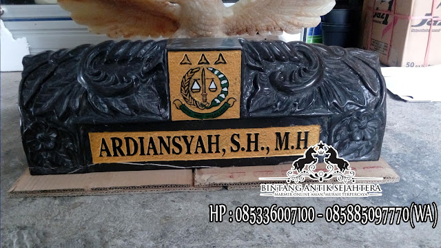 Papan Nama Meja Kantor Motif Naga Batu Onyx