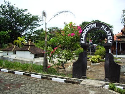  Tempat Wisata di Jawa Tengah Paling Menarik 12 Tempat Wisata di Jawa Tengah Paling Menarik