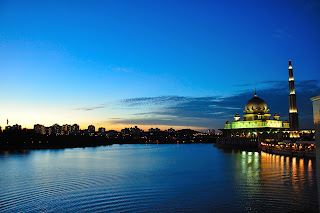 Klang Valley Putrajaya Kuala Lumpur Malaysia | Take A Tour Of These Klang Valley Attractions | Roam Around Free