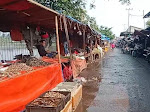 Satpol PP Kabupaten Serang Diduga Biarkan Pedagang di Situ Ciherang Cikande Berjualan di Badan Jalan