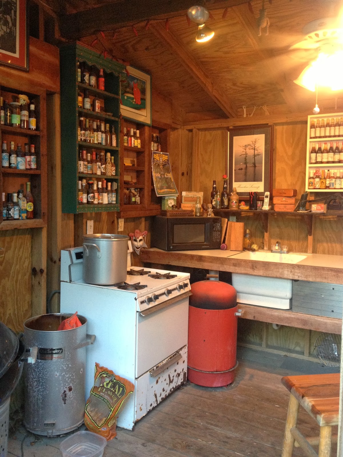 114 Fels Ave., Fairhope: Cajun outdoor cook shed