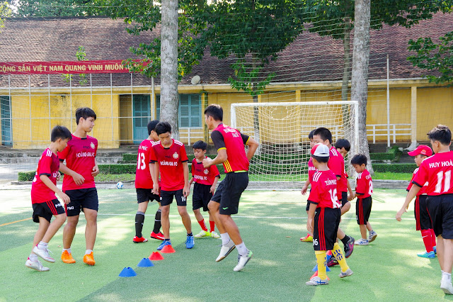 DẠY HỌC BÓNG ĐÁ CHO THIẾU NHI TẠI HỒ CHÍ MINH