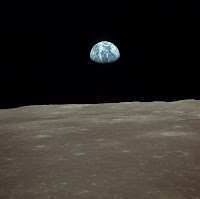 Earthrise seen from the Moon - Apollo 11, Orbit of the Moon