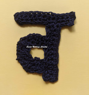 29th CONSONANT of the HINDI ALPHABET - a free crochet pattern from Sweet Nothings Crochet