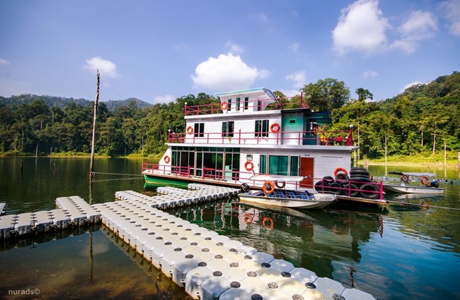 houseboat royal belum