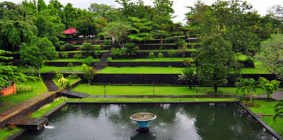 Taman Narmada, Wista Lombok